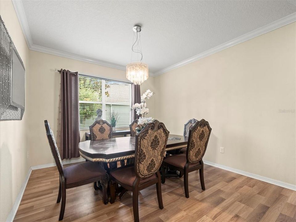 На продажу: $400,000 (4 спален, 3 ванн, 2293 Квадратных фут)