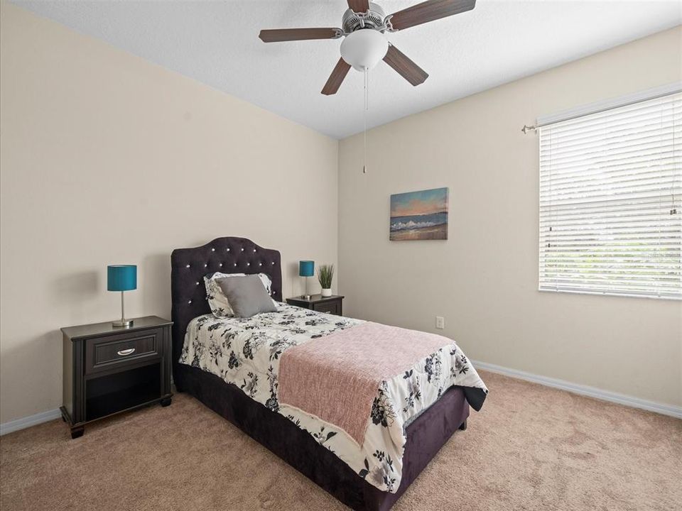 На продажу: $400,000 (4 спален, 3 ванн, 2293 Квадратных фут)