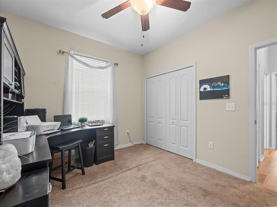 На продажу: $400,000 (4 спален, 3 ванн, 2293 Квадратных фут)