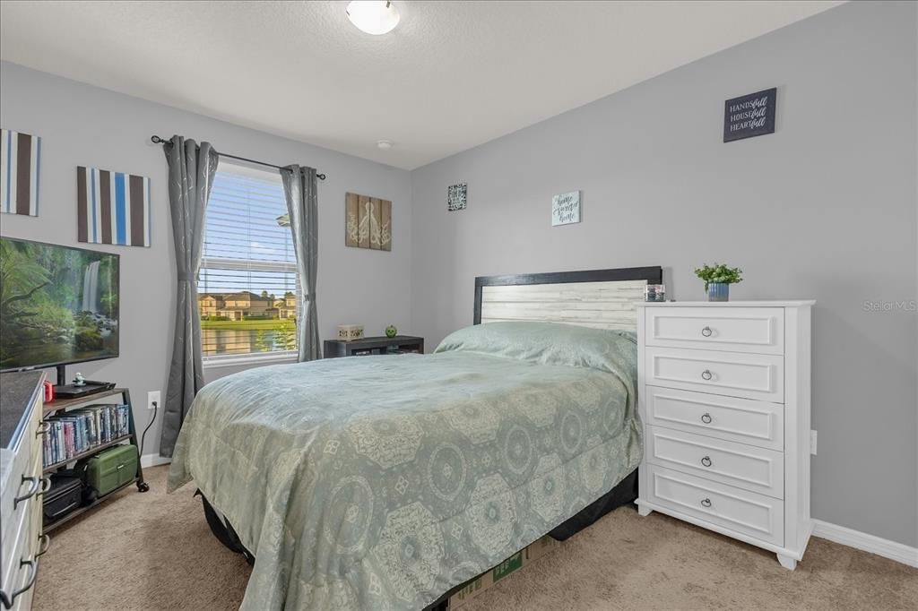 На продажу: $305,000 (3 спален, 2 ванн, 1550 Квадратных фут)