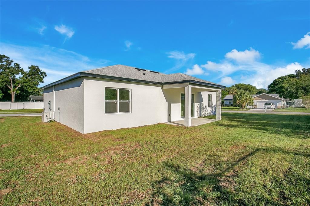 Active With Contract: $295,000 (4 beds, 2 baths, 1681 Square Feet)