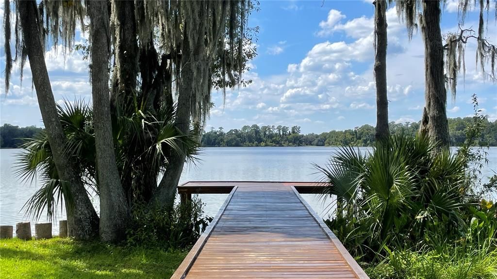 For Sale: $199,000 (2 beds, 1 baths, 1284 Square Feet)