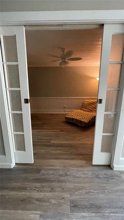 For Sale: $199,000 (2 beds, 1 baths, 1284 Square Feet)