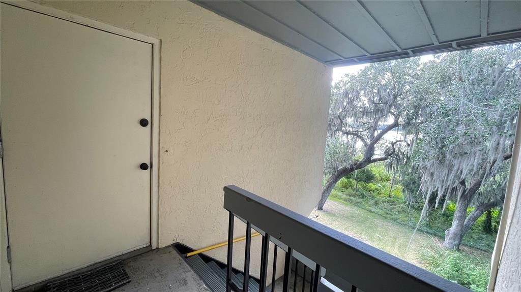 For Sale: $199,000 (2 beds, 1 baths, 1284 Square Feet)