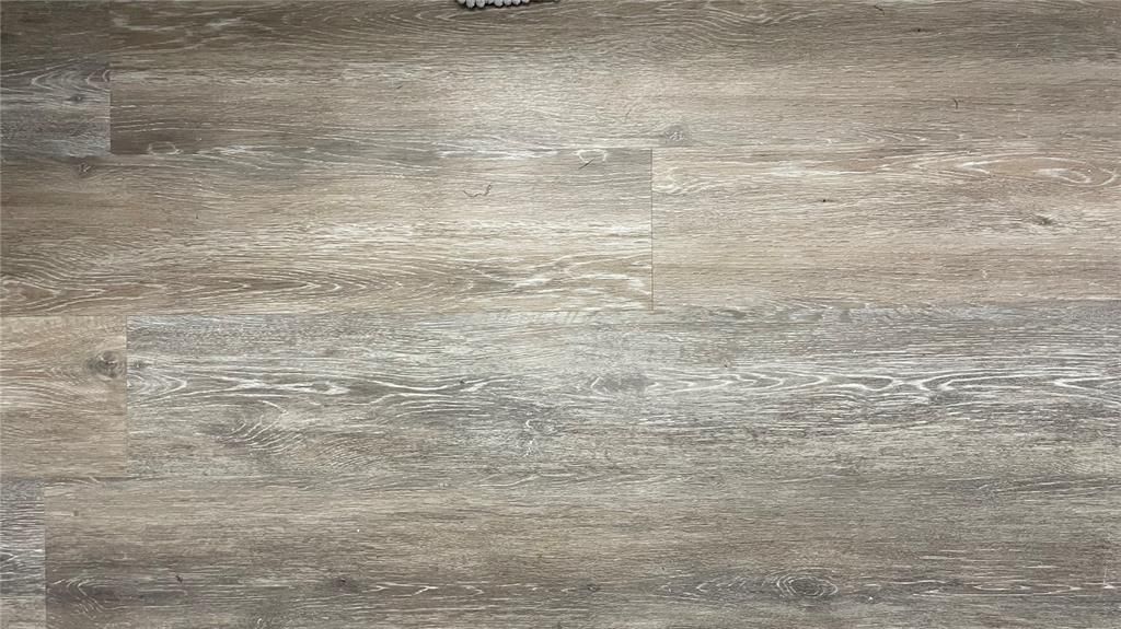 For Sale: $199,000 (2 beds, 1 baths, 1284 Square Feet)