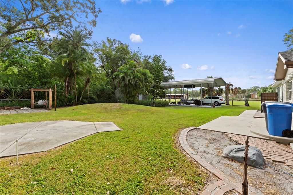 合同活跃: $350,000 (3 贝兹, 2 浴室, 1572 平方英尺)