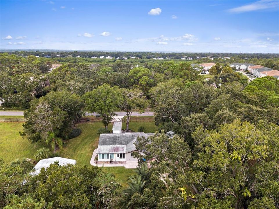 合同活跃: $350,000 (3 贝兹, 2 浴室, 1572 平方英尺)