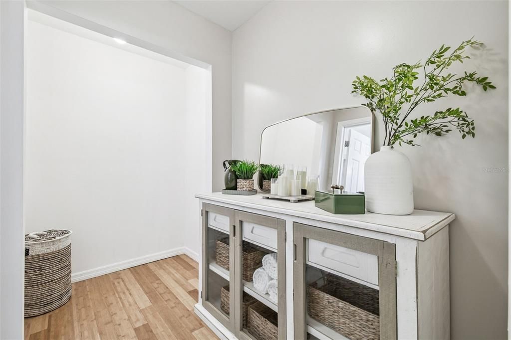 Active With Contract: $536,000 (3 beds, 2 baths, 2199 Square Feet)