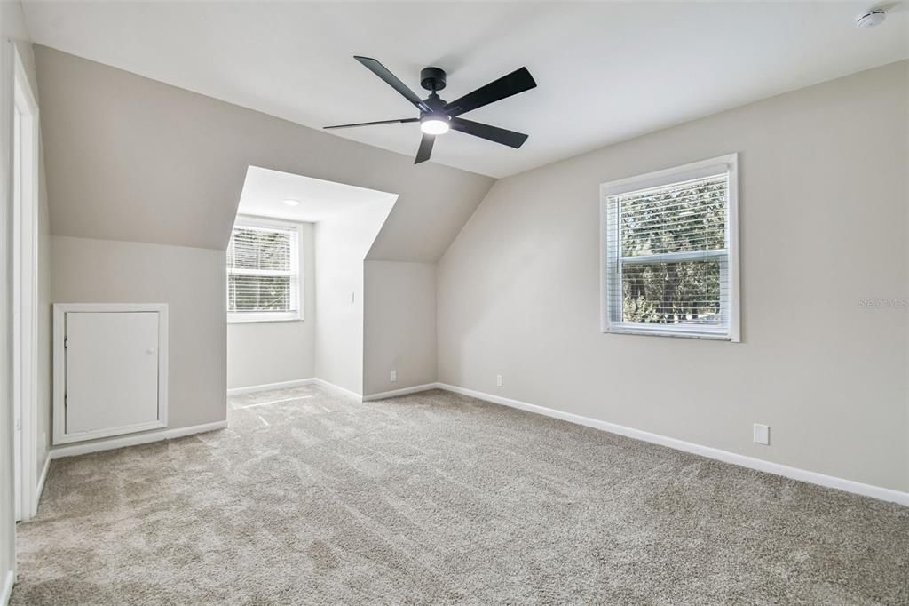 Active With Contract: $536,000 (3 beds, 2 baths, 2199 Square Feet)