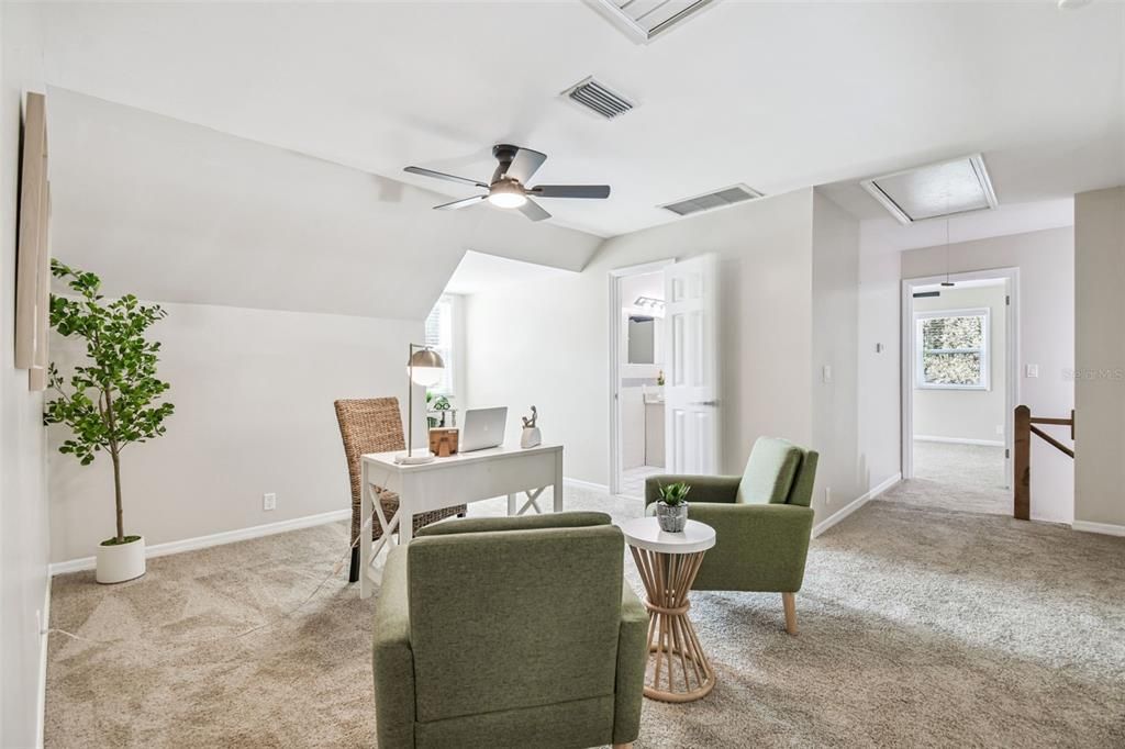 Active With Contract: $536,000 (3 beds, 2 baths, 2199 Square Feet)