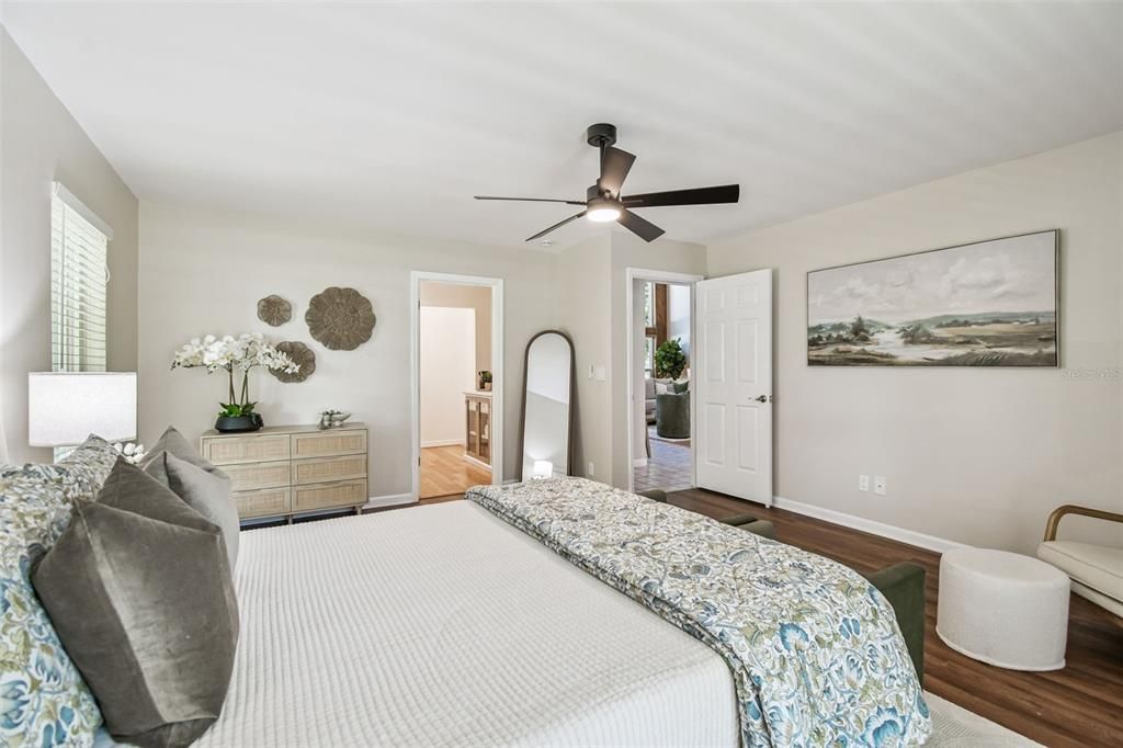 Active With Contract: $536,000 (3 beds, 2 baths, 2199 Square Feet)