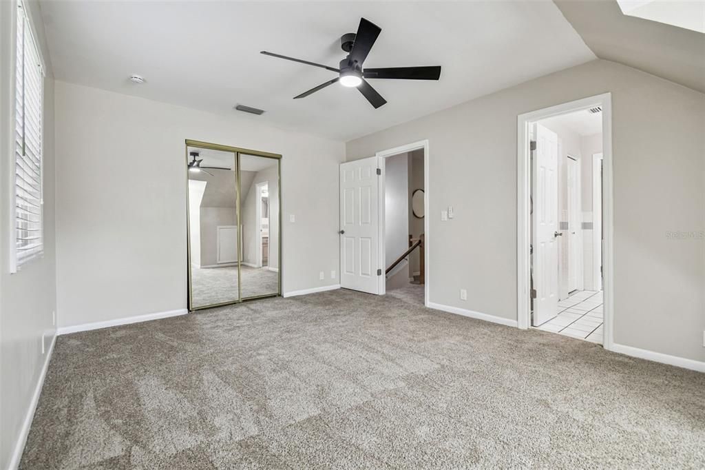 Active With Contract: $536,000 (3 beds, 2 baths, 2199 Square Feet)