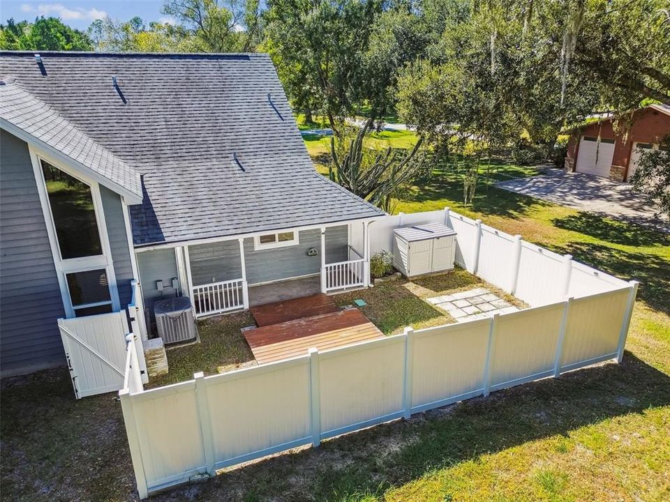 Active With Contract: $536,000 (3 beds, 2 baths, 2199 Square Feet)