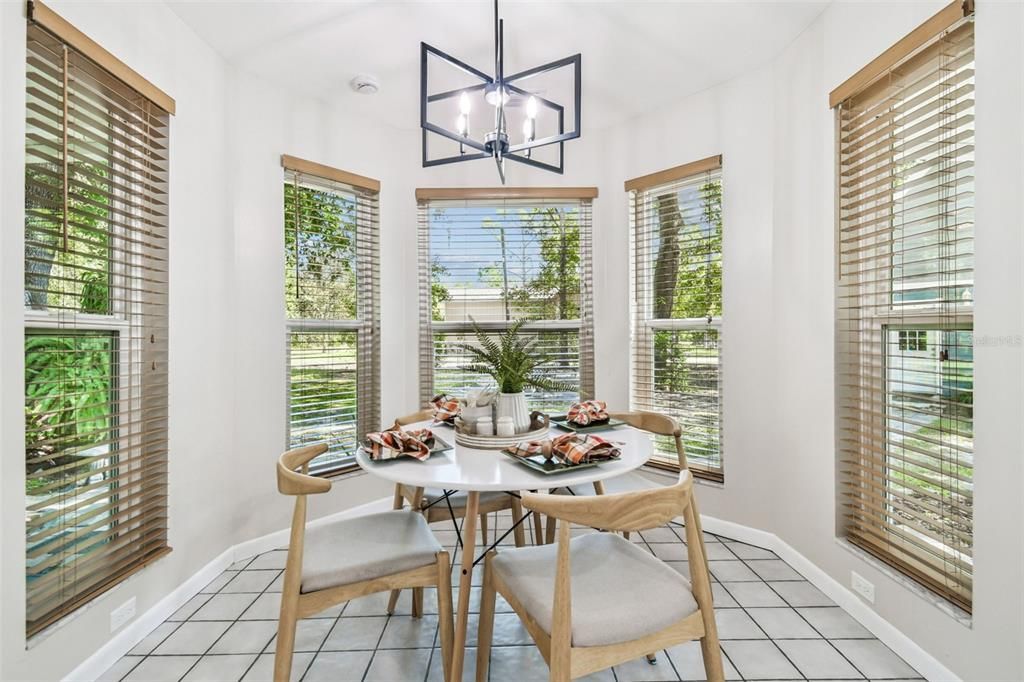 Active With Contract: $536,000 (3 beds, 2 baths, 2199 Square Feet)