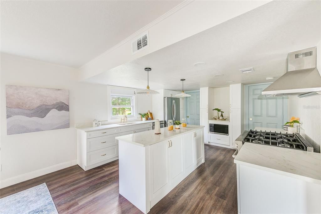 For Sale: $795,000 (4 beds, 3 baths, 3268 Square Feet)