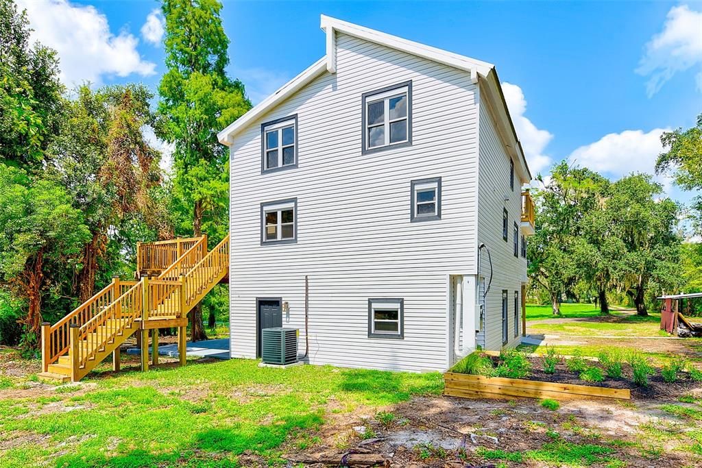 For Sale: $795,000 (4 beds, 3 baths, 3268 Square Feet)