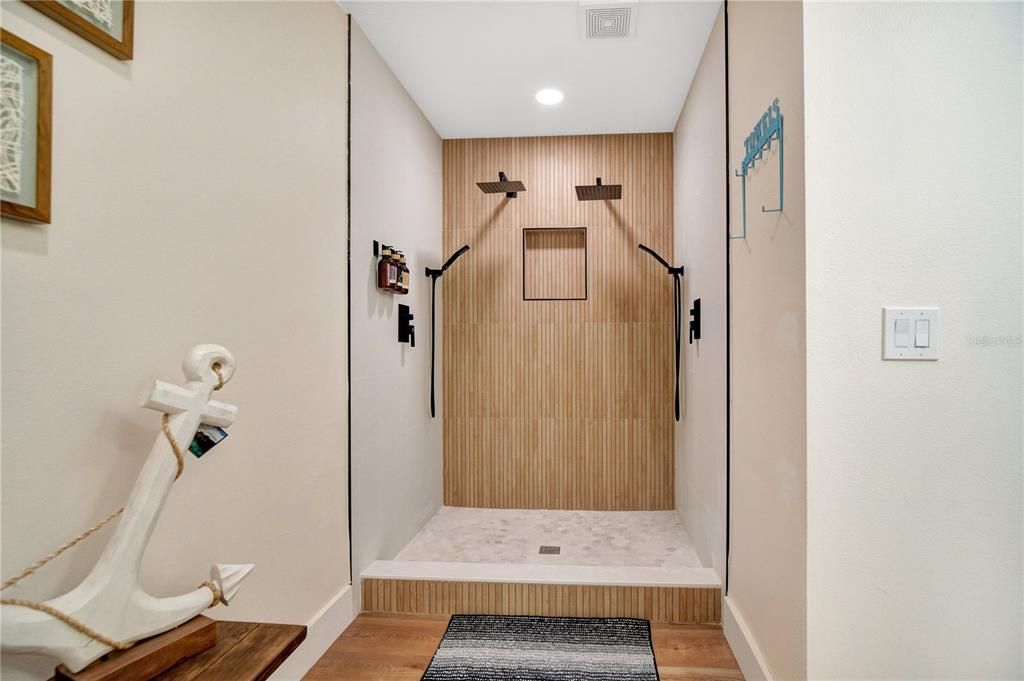 Activo con contrato: $499,000 (3 camas, 2 baños, 1769 Pies cuadrados)