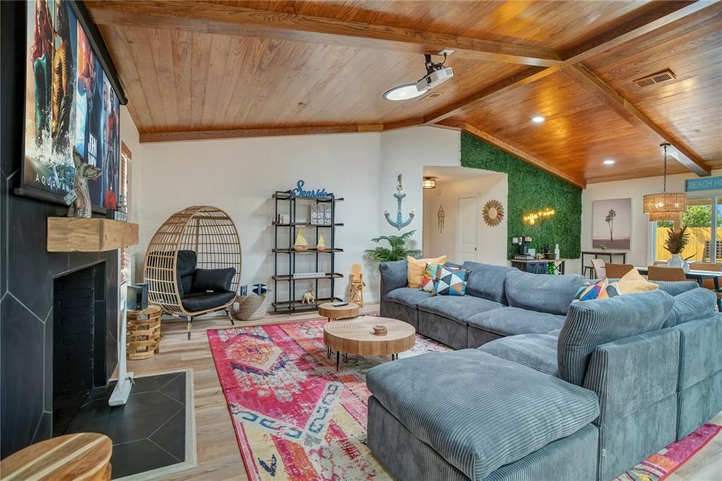 Activo con contrato: $499,000 (3 camas, 2 baños, 1769 Pies cuadrados)