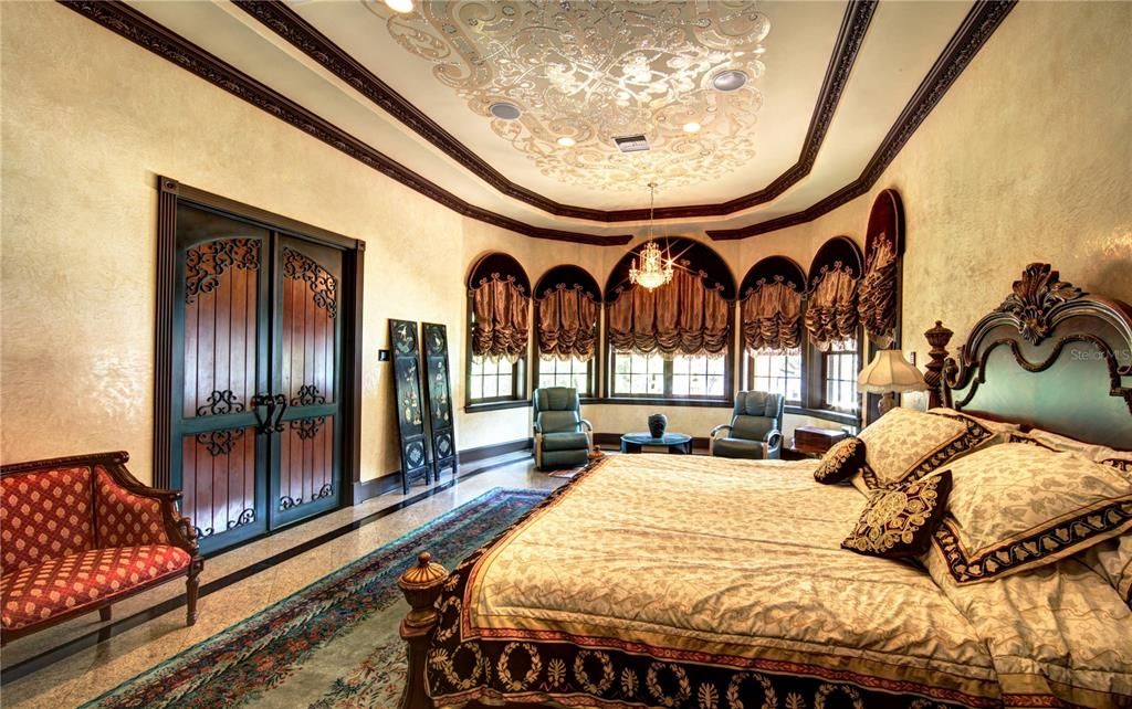 For Sale: $4,200,000 (6 beds, 6 baths, 6820 Square Feet)