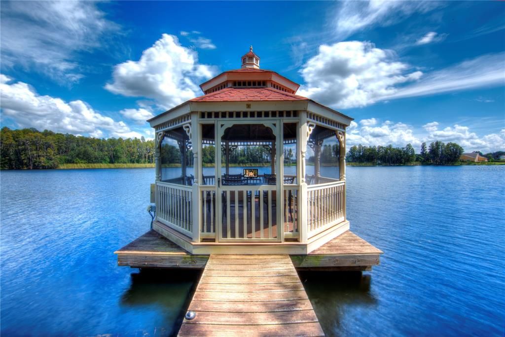 For Sale: $4,200,000 (6 beds, 6 baths, 6820 Square Feet)