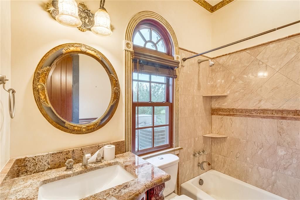 En Venta: $4,150,000 (6 camas, 6 baños, 6820 Pies cuadrados)