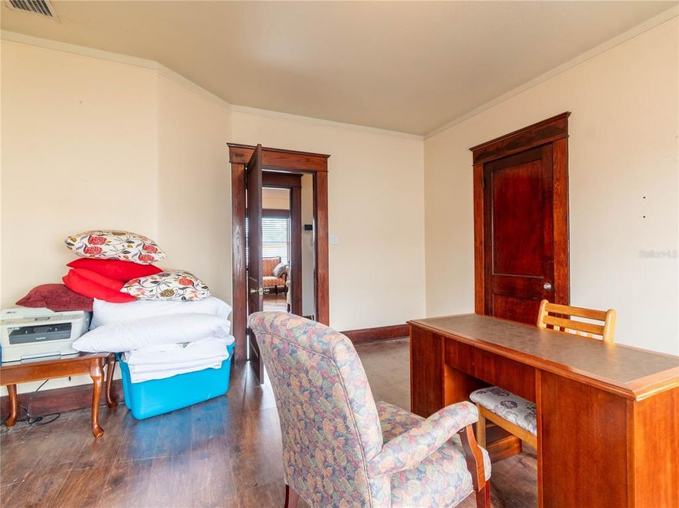 En Venta: $32,400 (0 camas, 0 baños, 2007 Pies cuadrados)