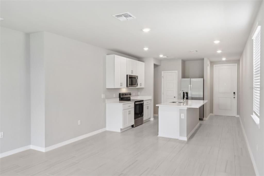 For Sale: $269,580 (3 beds, 2 baths, 1269 Square Feet)