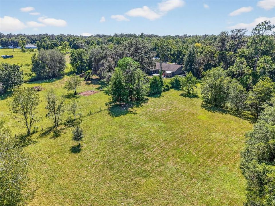 En Venta: $549,900 (3 camas, 2 baños, 2606 Pies cuadrados)