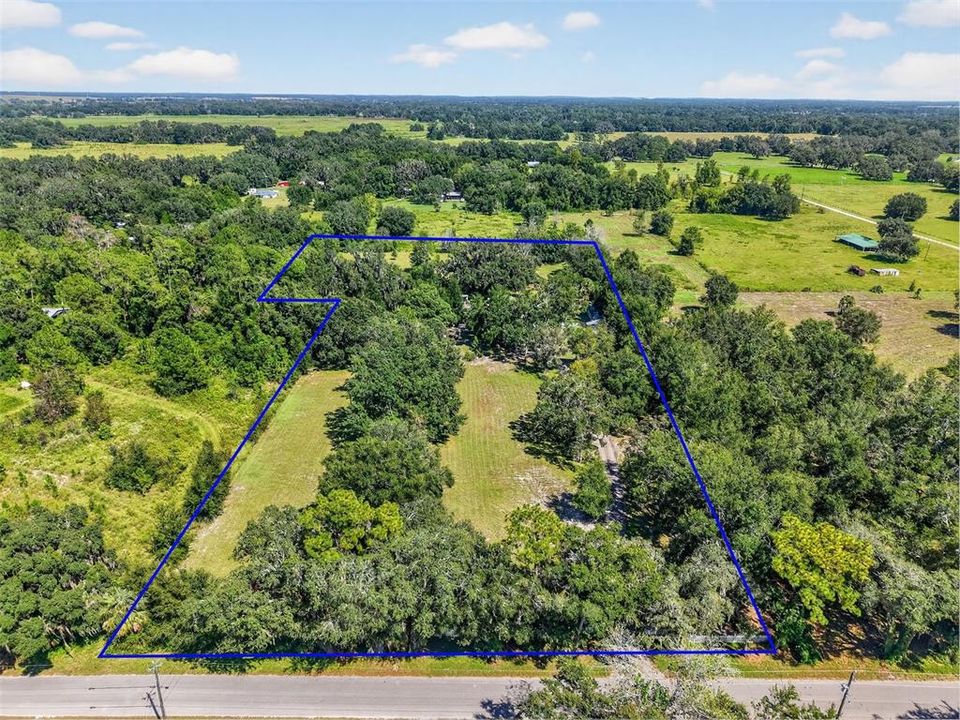 En Venta: $549,900 (3 camas, 2 baños, 2606 Pies cuadrados)