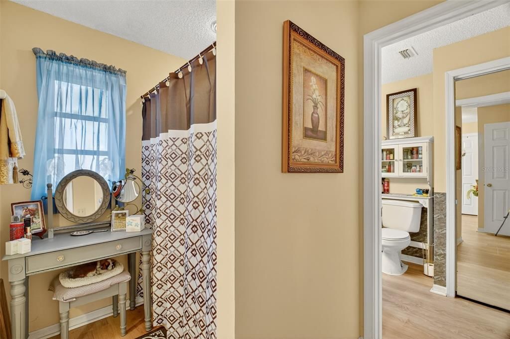 En Venta: $549,900 (3 camas, 2 baños, 2606 Pies cuadrados)