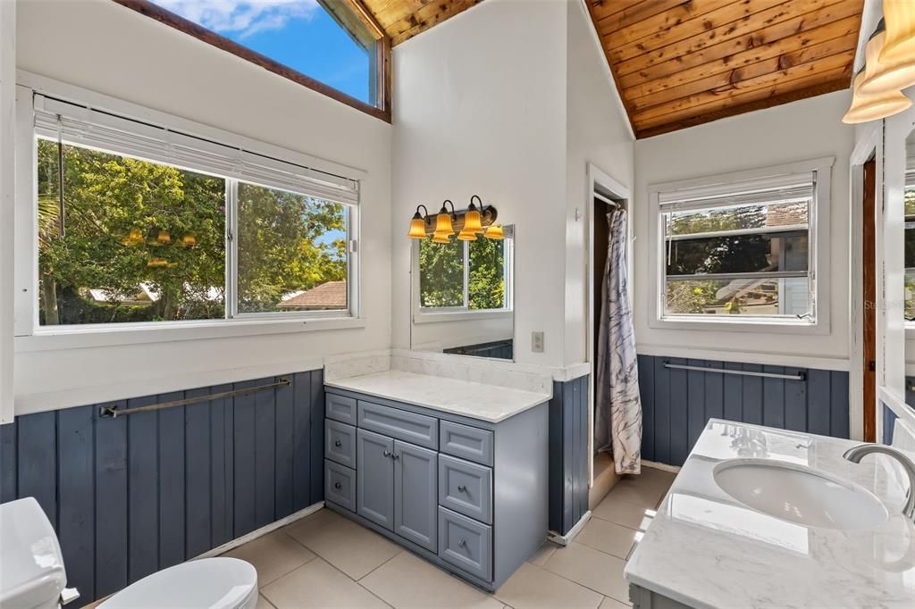 Active With Contract: $199,000 (3 beds, 2 baths, 1322 Square Feet)