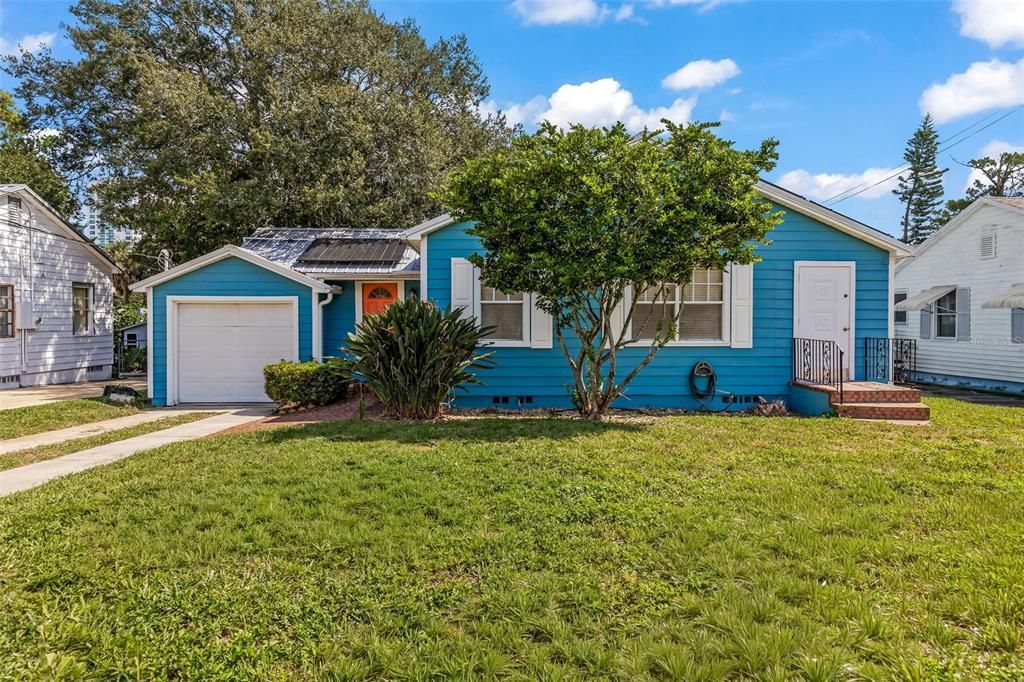 Active With Contract: $199,000 (3 beds, 2 baths, 1322 Square Feet)