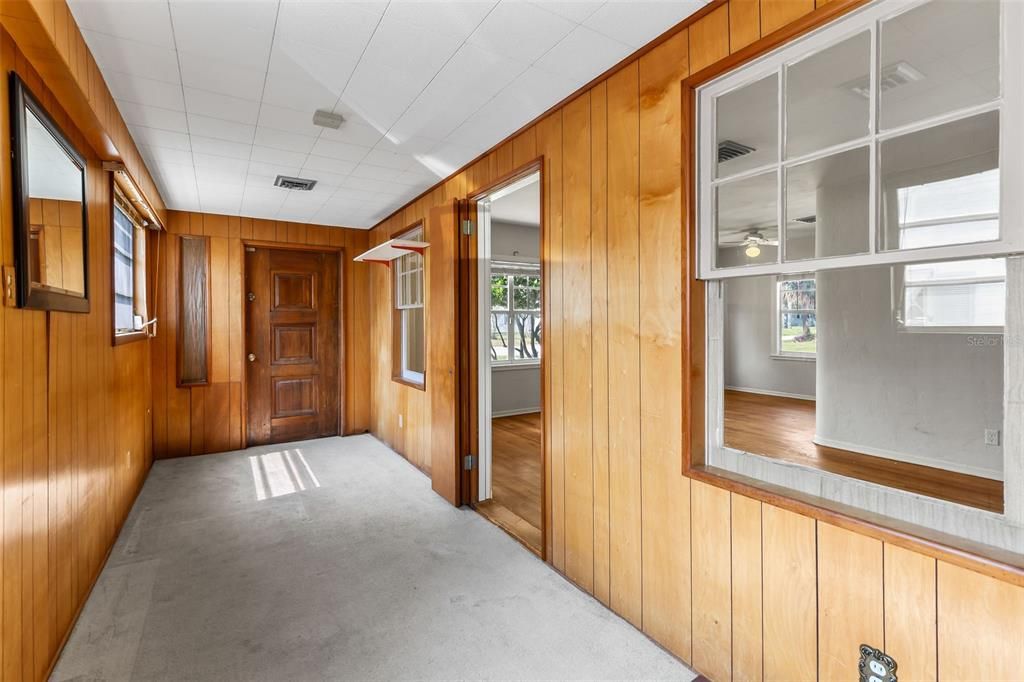 Active With Contract: $199,000 (3 beds, 2 baths, 1322 Square Feet)