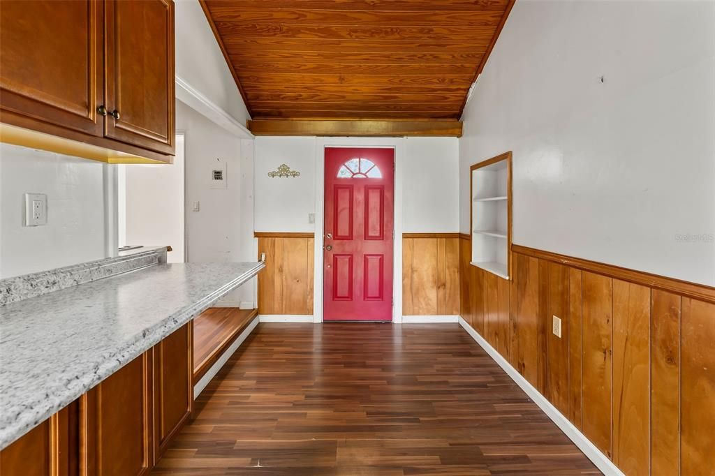 Active With Contract: $199,000 (3 beds, 2 baths, 1322 Square Feet)