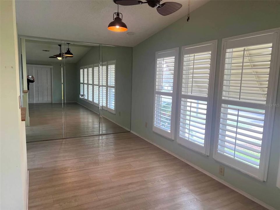 Activo con contrato: $179,900 (2 camas, 2 baños, 1144 Pies cuadrados)