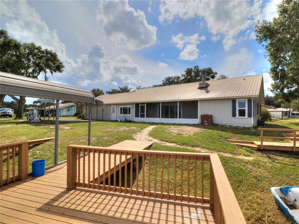 For Sale: $299,000 (3 beds, 2 baths, 1698 Square Feet)