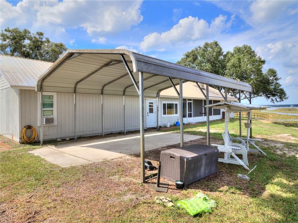 For Sale: $299,000 (3 beds, 2 baths, 1698 Square Feet)