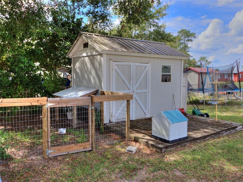 For Sale: $299,000 (3 beds, 2 baths, 1698 Square Feet)