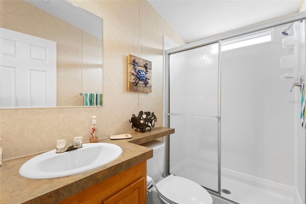 合同活跃: $298,900 (2 贝兹, 2 浴室, 768 平方英尺)