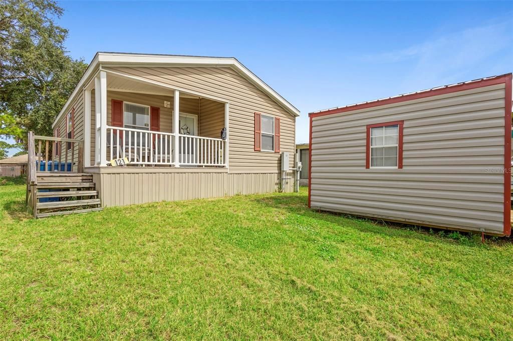 合同活跃: $298,900 (2 贝兹, 2 浴室, 768 平方英尺)