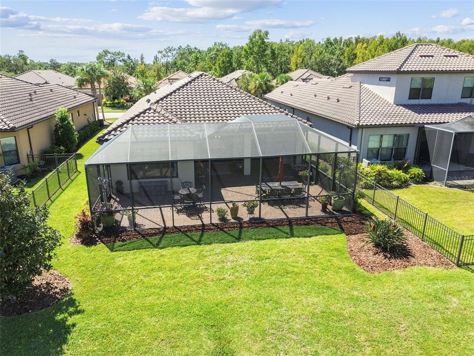 合同活跃: $649,900 (3 贝兹, 3 浴室, 2275 平方英尺)