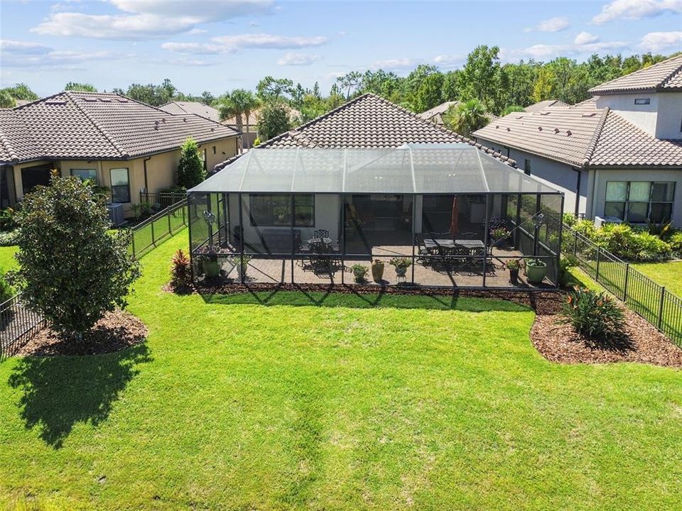 合同活跃: $649,900 (3 贝兹, 3 浴室, 2275 平方英尺)