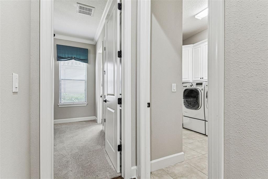 合同活跃: $649,900 (3 贝兹, 3 浴室, 2275 平方英尺)