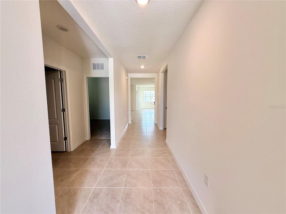 Active With Contract: $2,000 (3 beds, 2 baths, 1672 Square Feet)