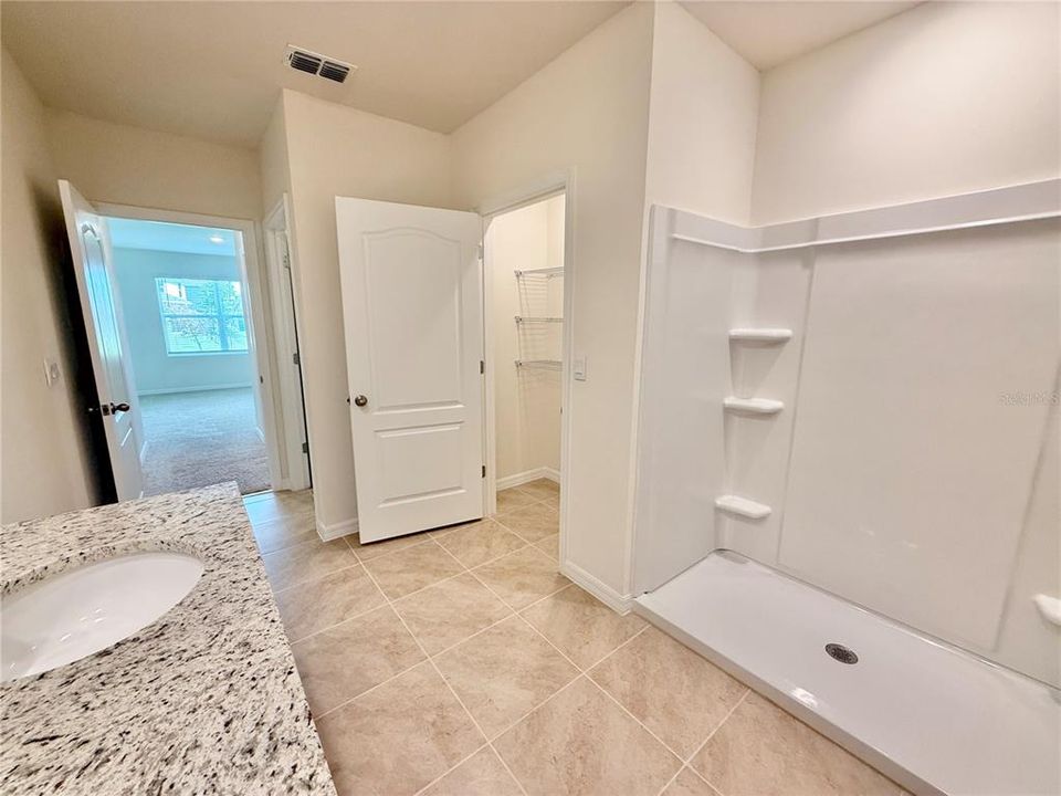 Active With Contract: $2,000 (3 beds, 2 baths, 1672 Square Feet)
