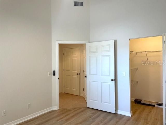 В аренду: $1,700 (2 спален, 2 ванн, 1280 Квадратных фут)