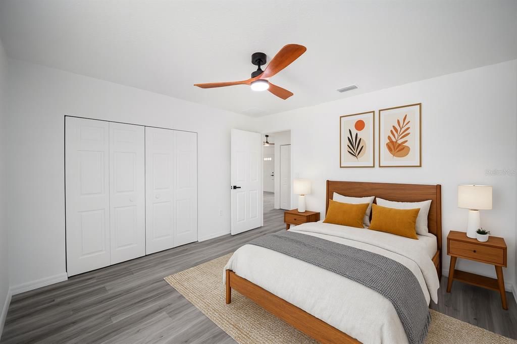 Active With Contract: $279,900 (3 beds, 2 baths, 1394 Square Feet)