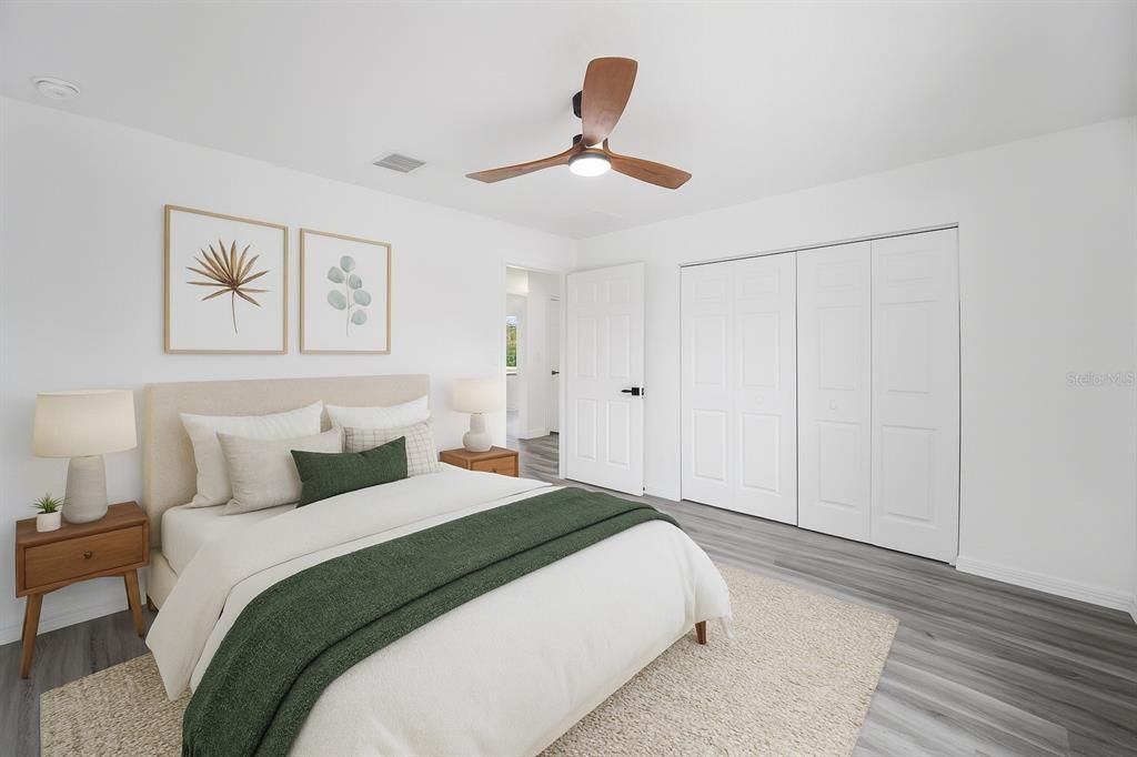 Active With Contract: $279,900 (3 beds, 2 baths, 1394 Square Feet)