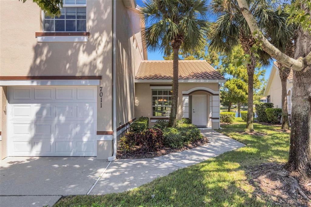 最近售出: $275,000 (2 贝兹, 2 浴室, 1320 平方英尺)