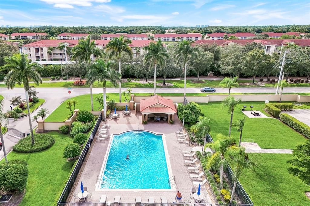 For Sale: $274,900 (2 beds, 2 baths, 1107 Square Feet)